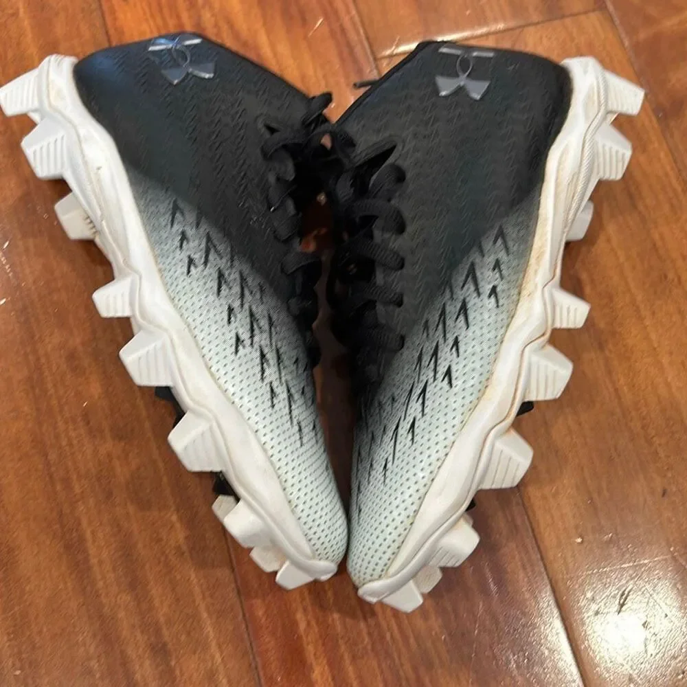 Under Armour Spotlight Football Cleats — Youth Size 3.5Y